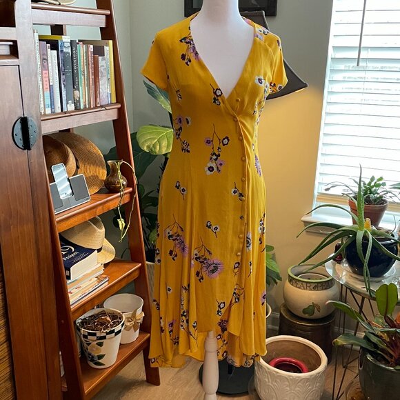 FREE PEOPLE Lost In You Dress in Golden Yellow Floral Size Medium High Low New - Picture 4 of 7